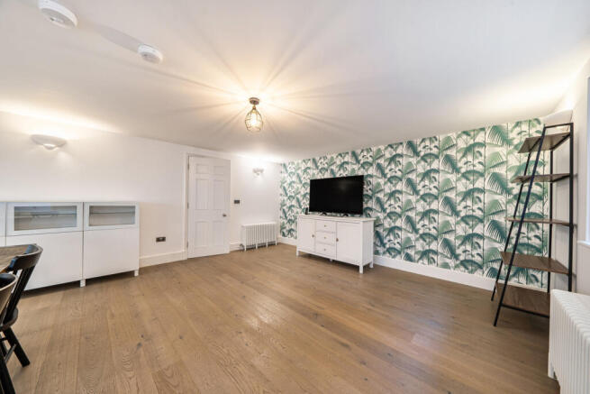 Kitchen/Reception
