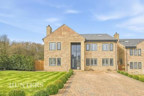 The Villas, Starring Road, Littleborough, OL15 8FH