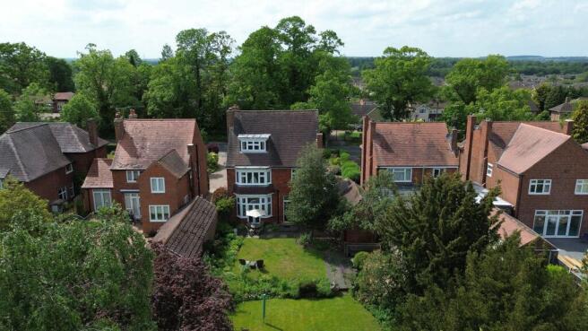 4 bed Detached for sale Image 4