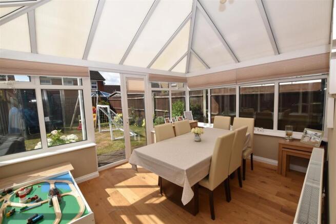 UPVC DOUBLE GLAZED CONSERVATORY
