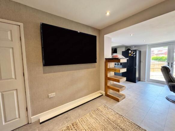 2 bed Semi-Detached Bungalow for sale Image 12