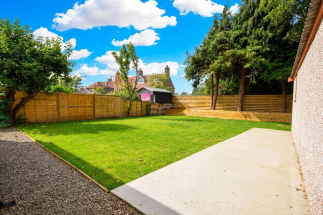 3 bed Semi-Detached Bungalow for sale Image 11