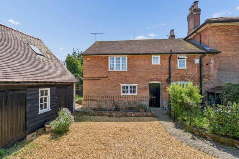 Manor Farm, Leighton Road, Wingrave