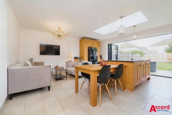 Kitchen/Family Room