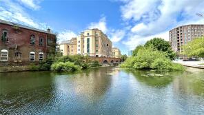 105, The Meridian, Kenavon Drive, Reading RG1 3DP