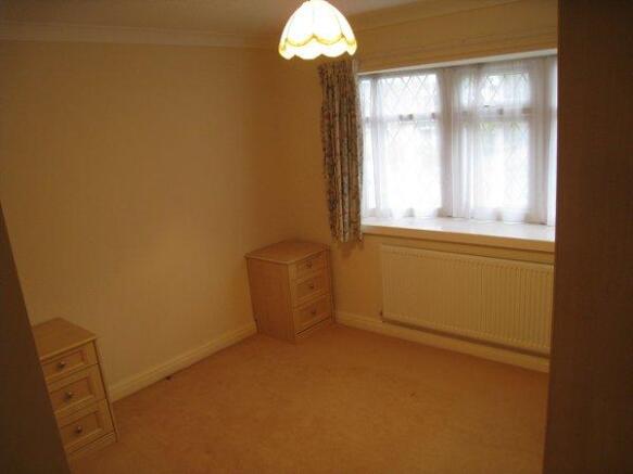 2nd bedroom