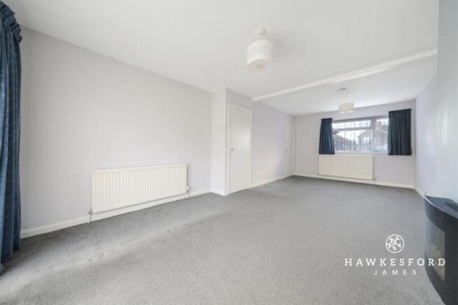 Warwick Crescent, Sittingbourne - Lounge