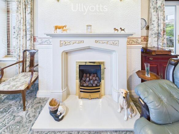 2 bed Detached Bungalow for sale Image 6