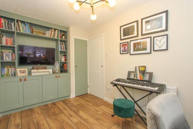 Photo 12