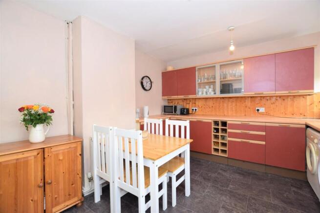 Kitchen / Breakfast