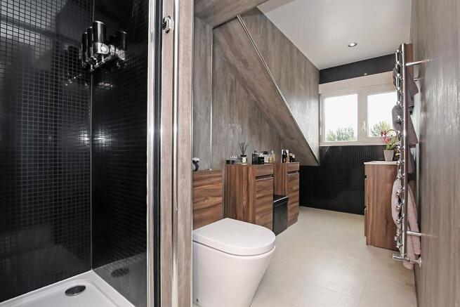 Mag-En-Suite.jpg