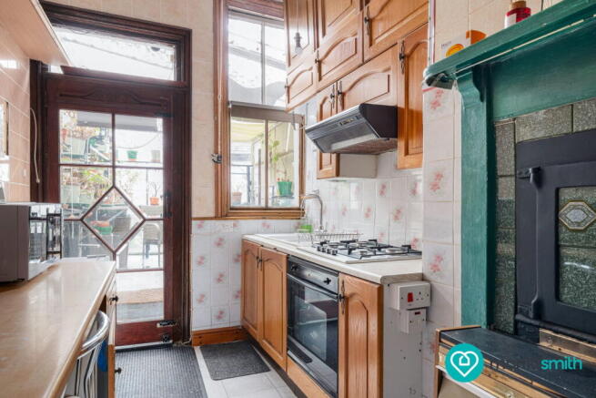 5 bed Terraced for sale Image 8