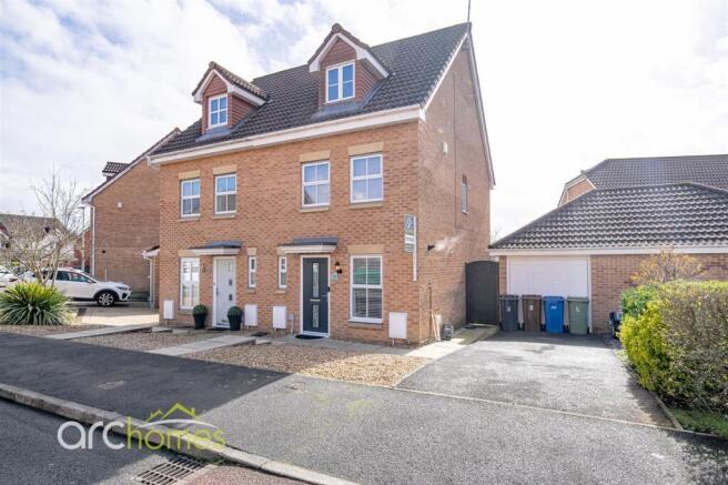 3-bed house on Wayfarers Drive, Tyldesley, M29, £279,950