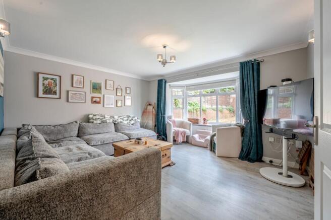4 bed Detached for sale Image 4