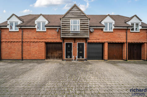 Gaveller Road, Redhouse, Swindon, SN25