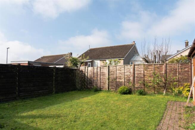 Yewdale Avenue, Barrow-In-Furness photo 4