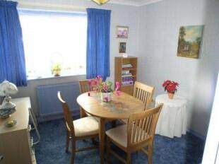 Bedroom2/Dining Room