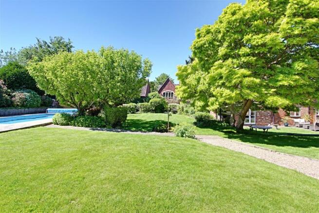 Garden 1.jpg