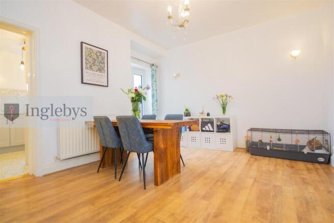 5 bed Terraced for sale Image 7