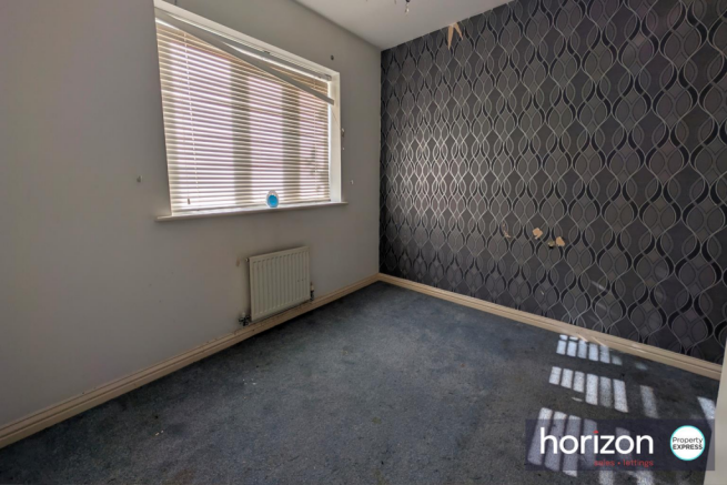 4 bed Detached for sale Image 12