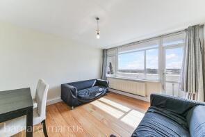 33, Bisley House, Wimbledon Park Side, London SW19 5NW