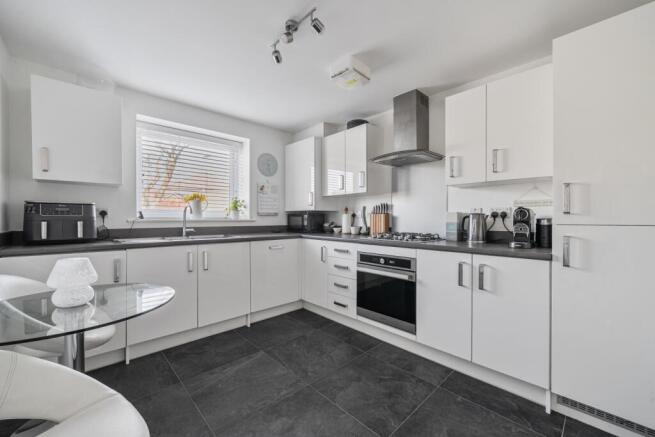 1439744-18-69d61b835763d