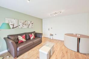 Flat 1, 175 Augusta Court, Great North Way, Hendon, London NW4 1PQ