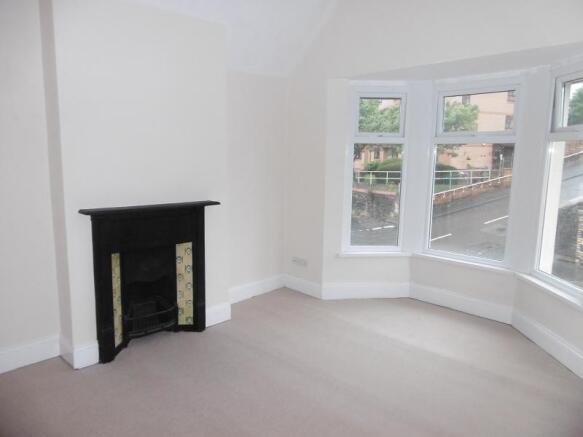 Bedroom 1 (FRONT)