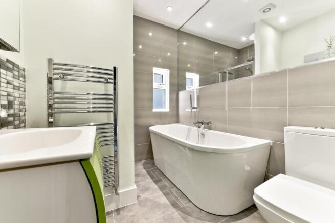 Bath/Shower Room