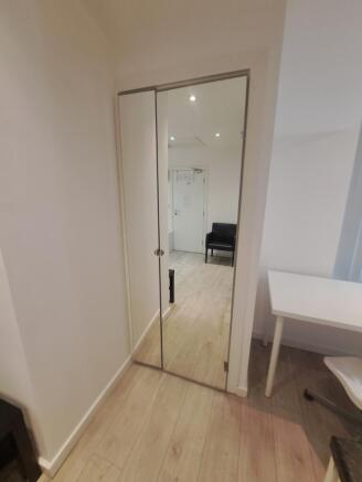 Flat to rent Image 3