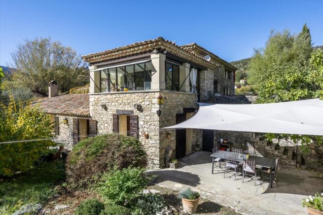Renovated seventeent