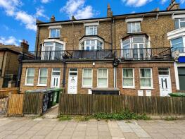 Flat C, 41, Perry Hill, London SE6 4LF