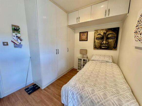 2 bed Semi-Detached for sale Image 7