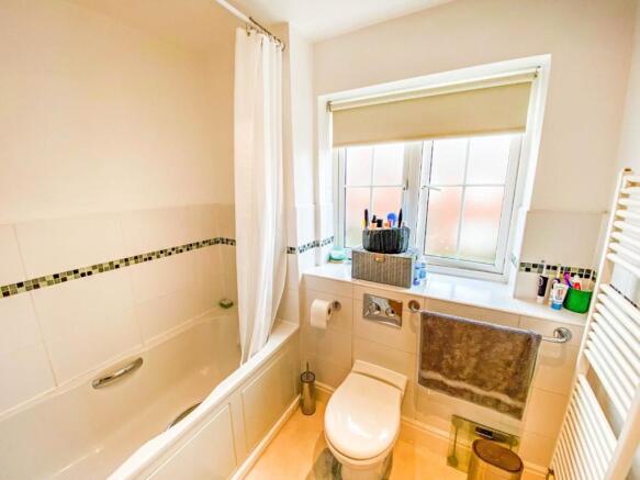 Bathroom.JPG