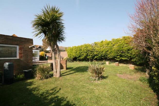 Rear Garden (3).JPG