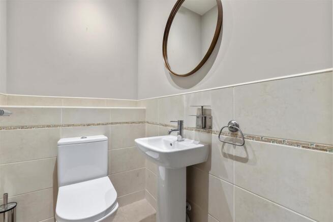1 bed Apartment for sale Image 11