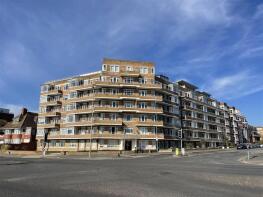 12, 143 Viceroy Lodge, Kingsway, Hove BN3 4RA
