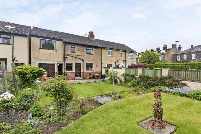 4 bed Semi-Detached for sale Image 9