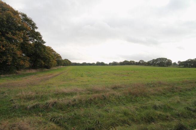 Farmland to si...