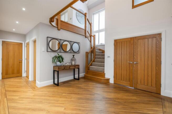 131 Whitefields Road_4.jpg