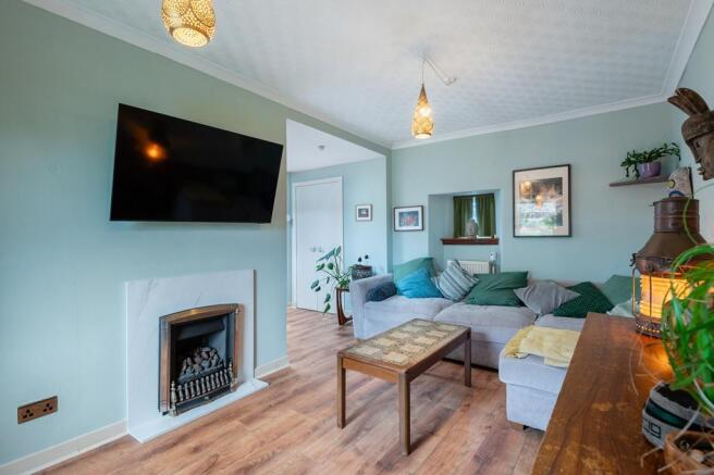 LIVING ROOM 1