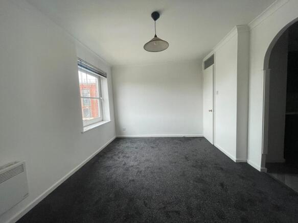 1 bed Flat to rent Image 6