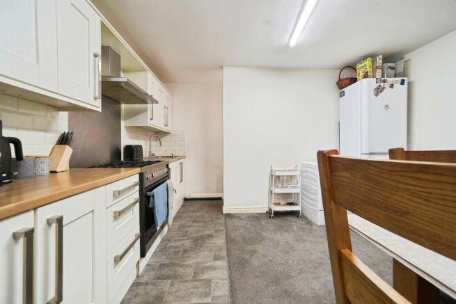 4 bed End of Terrace for sale Image 4