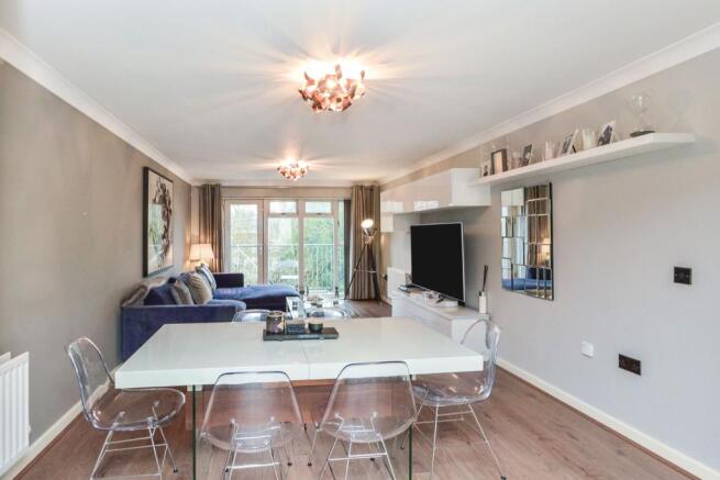 Sitting/Dining Room