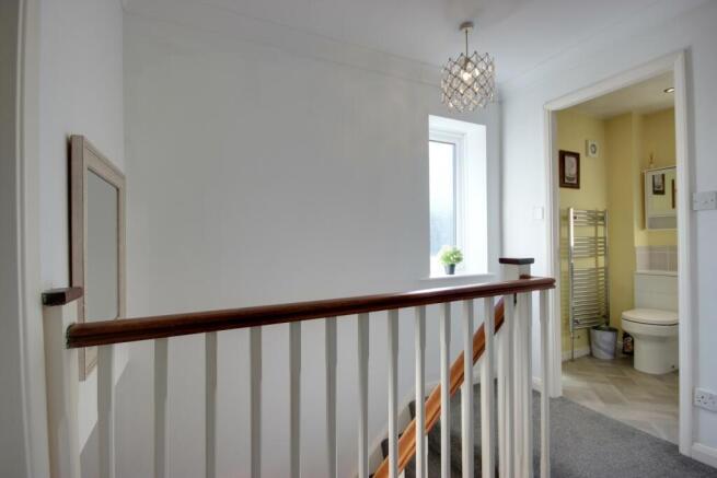 3 bed Semi-Detached for sale Image 11