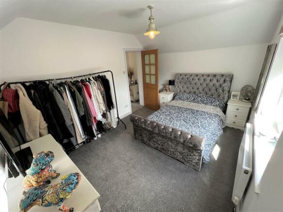 Bedroom 2B.JPG