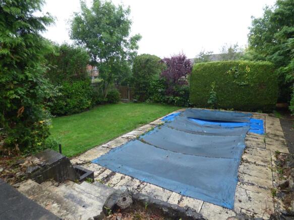 Rear garden 2.JPG