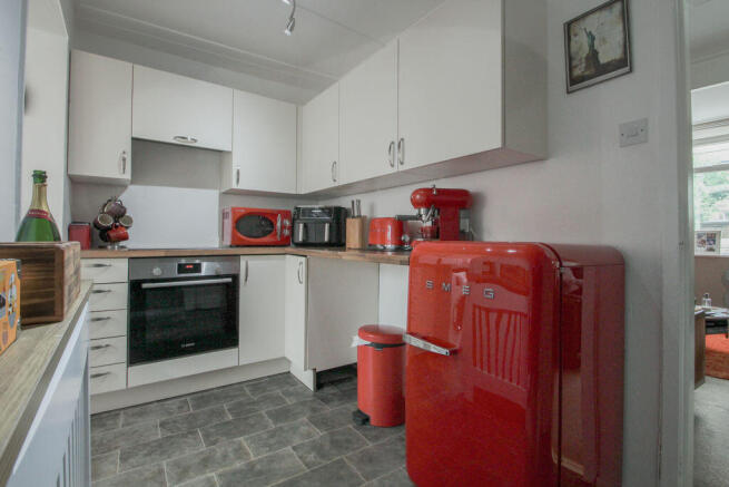 2 bed Terraced for sale Image 5