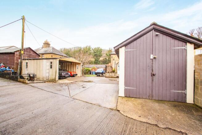 Garage and Outbuildi