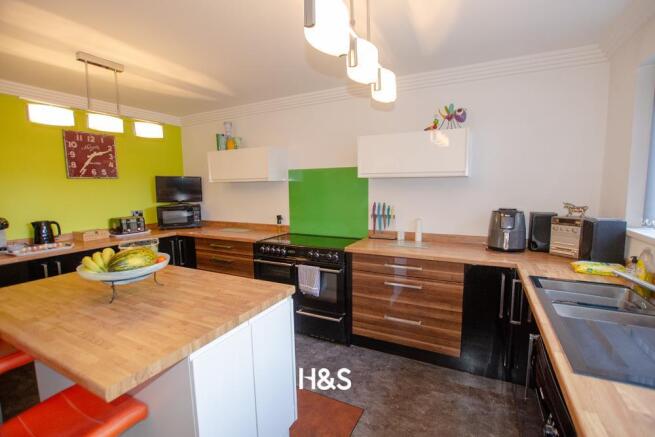 5 Hunscote - kitchen3.jpg